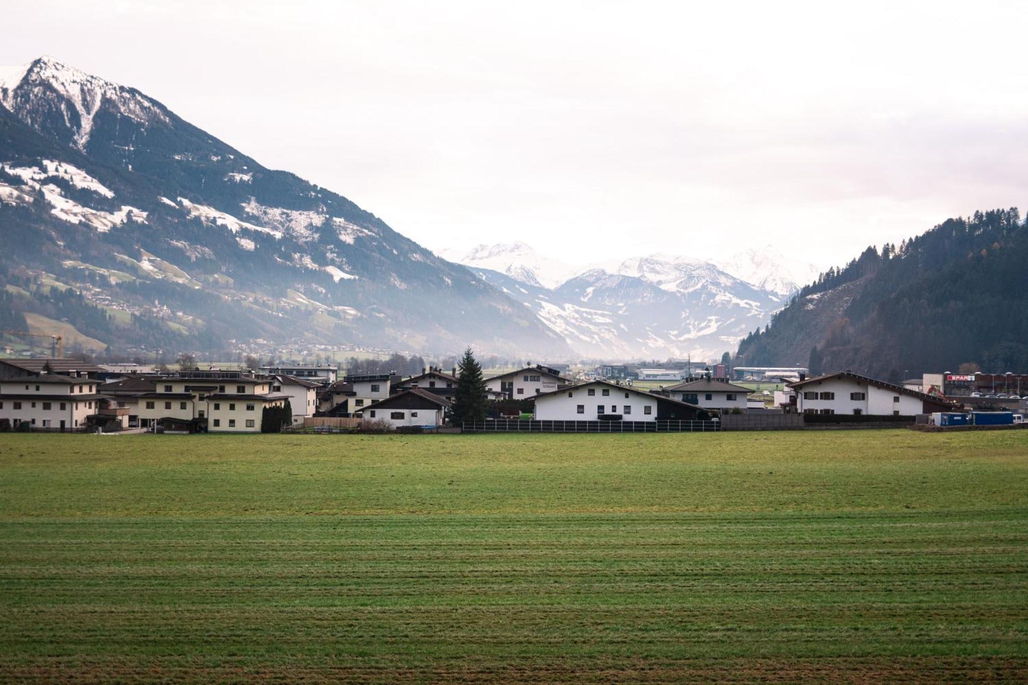 Lebe'Schlitters - Das Ferienapartmenthaus Im Zillertal 外观 照片